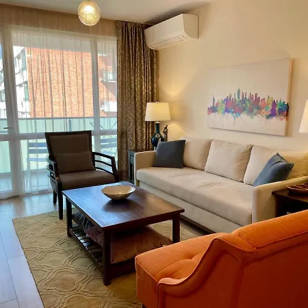 Astoria Apartment *