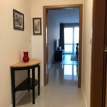 Astoria Apartment *